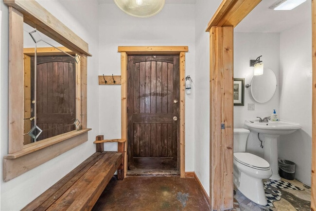 Building Photo - 84 Arcturus Dr