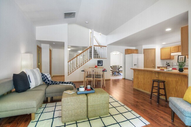 Building Photo - Main floor master - A/C home with 4 bedrooms formal living/dining and great room! Olympia School ...
