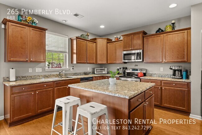 Building Photo - 265 Pemberly Blvd