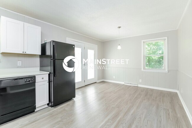 Building Photo - 2905 Westview Dr