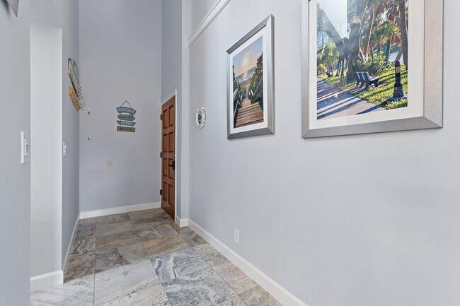 Building Photo - 4161 S US Hwy 1