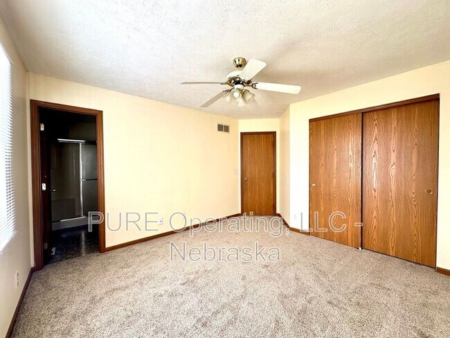 Building Photo - 7879 Bauman Ave