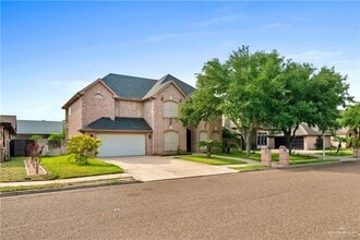 Building Photo - 1509 Maltese St