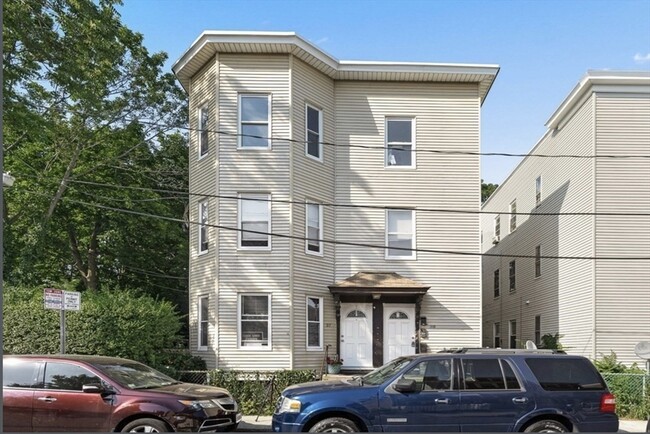 Building Photo - 39 Hayes St