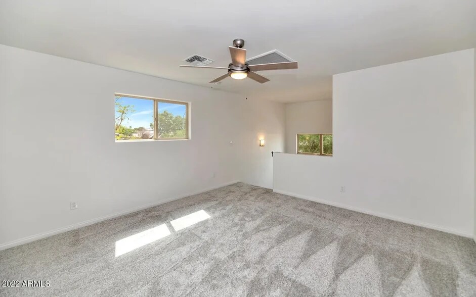 Building Photo - 9208 W Coolidge St