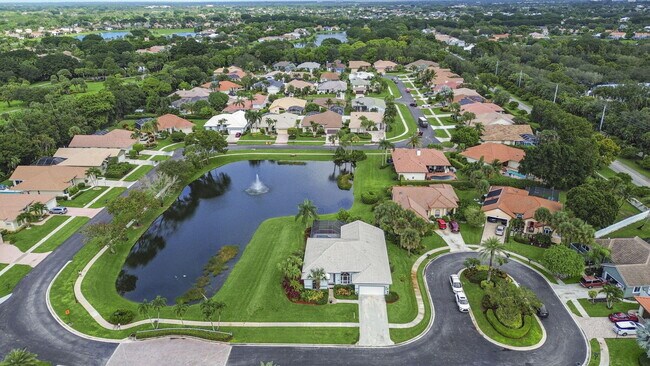 Building Photo - 9070 Cypress Hollow Dr