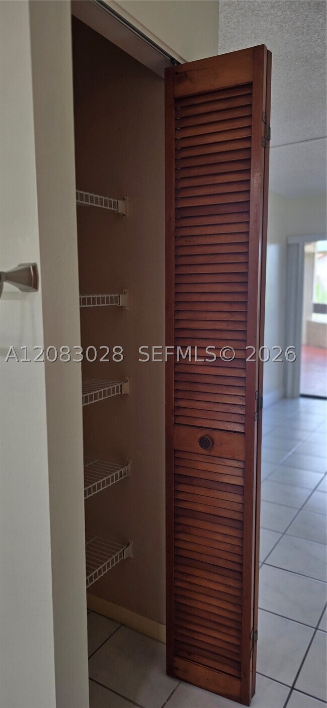Building Photo - 8933 SW 123rd Ct