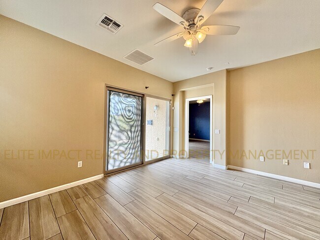 Building Photo - 6004 S Meadow Breeze Dr