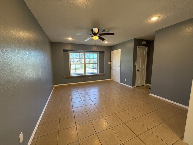 Building Photo - SOUTH 17TH DUPLEX