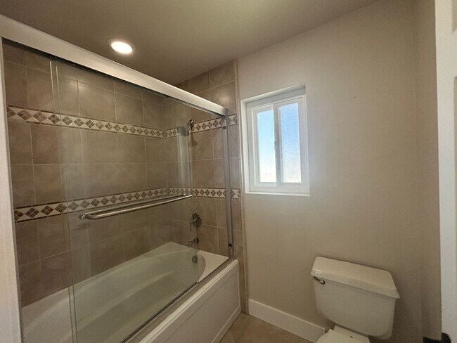Building Photo - Bright & Upgraded 4BD/3BA Rental in San Ma...