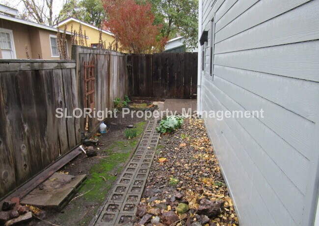 Building Photo - AVAILABLE JUNE - Studio Close to Downtown SLO