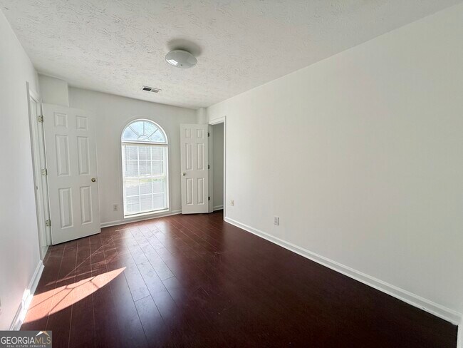 Building Photo - 2700 Woodbine Hill Way NW