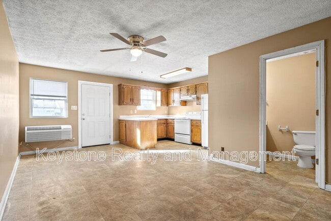 Building Photo - 308 Thompsonville Ln