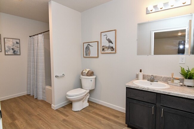 Building Photo - 2 Bedroom, Single-story Townhomes for rent...