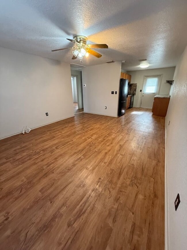 Building Photo - 1517 S Taylor Rd