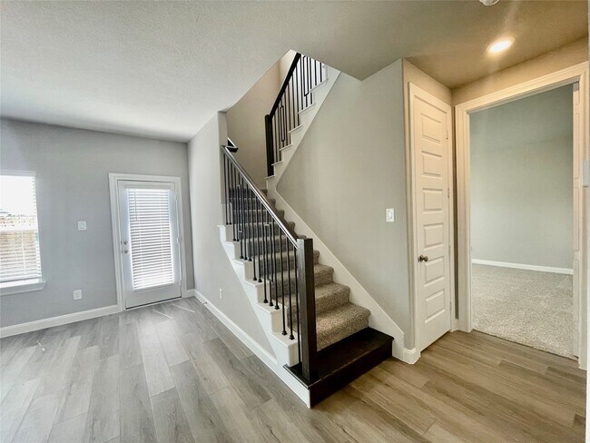 Building Photo - 17706 Sea Rosemary Ct