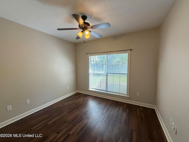 Building Photo - 436 Madison Oaks Dr