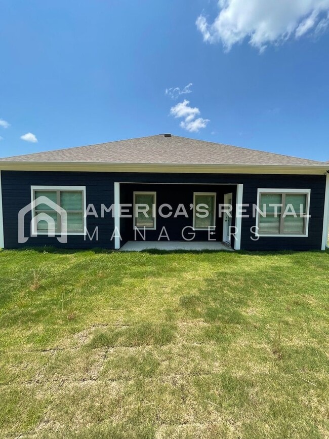 Building Photo - 459 Troubadour Ln
