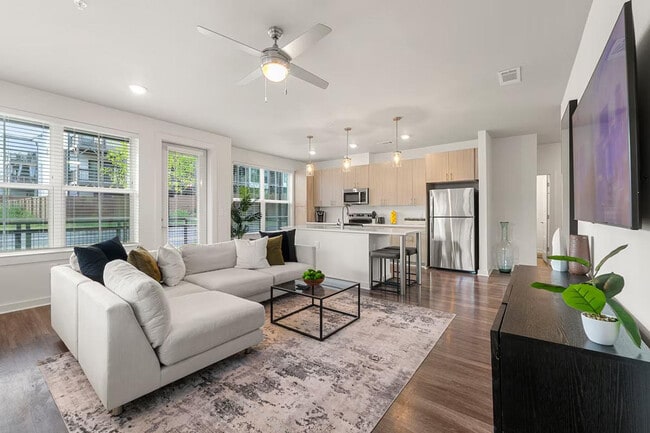 Building Photo - 2048 Bolton Dr NW