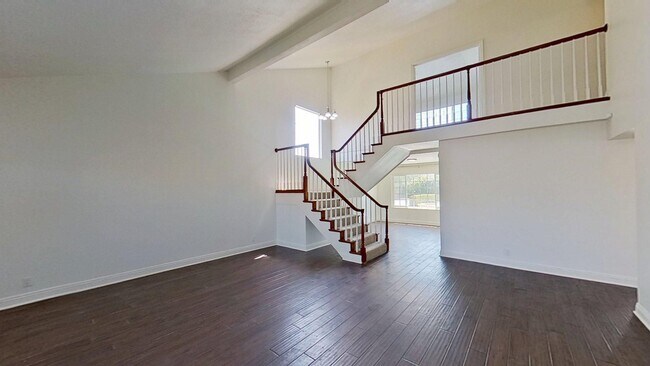 Building Photo - 24671 Paige Cir
