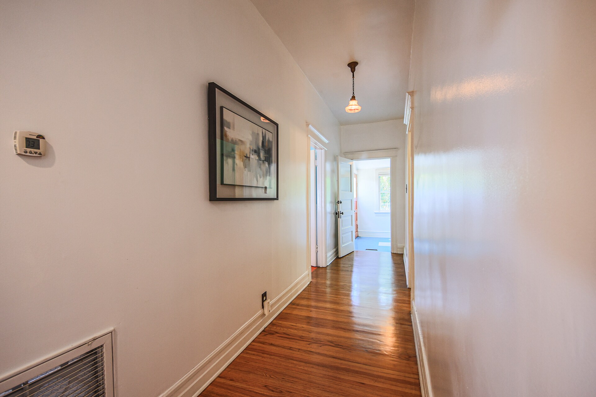 Building Photo - 136 N Ave 57