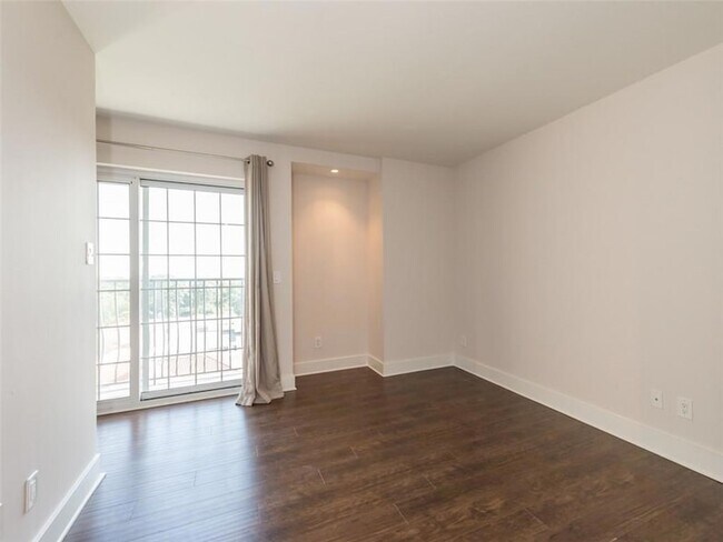 Building Photo - 199 14th St NE