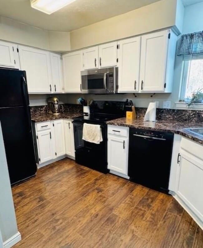 Building Photo - 1535 Conestoga Way