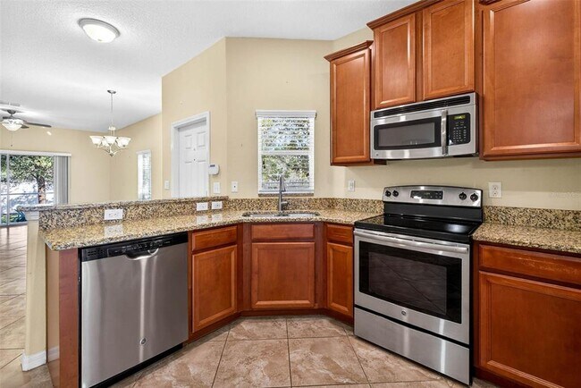 Building Photo - 31253 Claridge Pl