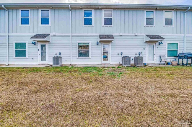 Building Photo - 1528 Farragut Way