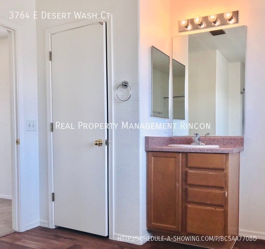 Building Photo - 3764 E Desert Wash Ct