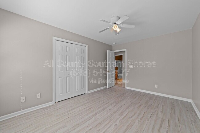 Building Photo - 359 Vesta Dr