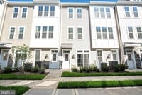 Building Photo - 8104 Donatello Dr