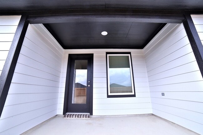 Building Photo - 29423 Paytons Park Ct