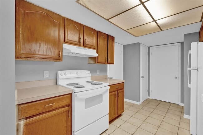 Building Photo - 3705 Rundo Dr