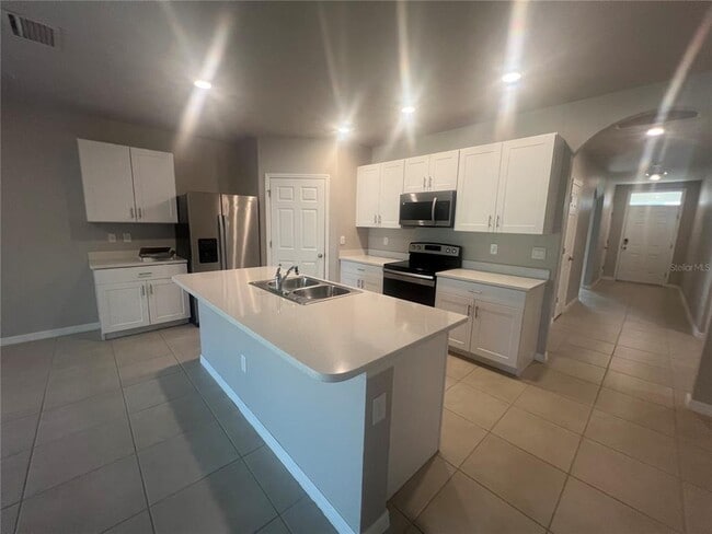 Building Photo - 280 Perute Ct