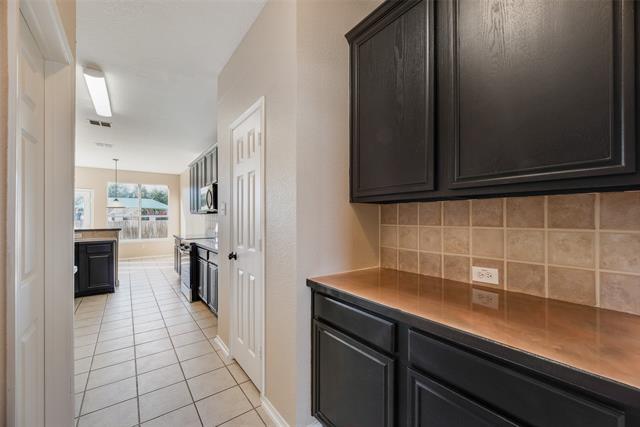 Building Photo - 3404 Pinecone Dr