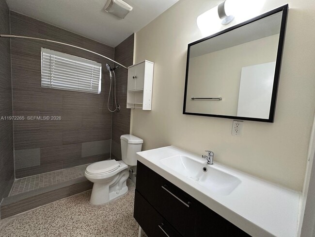 Building Photo - 1631 NW 175th St