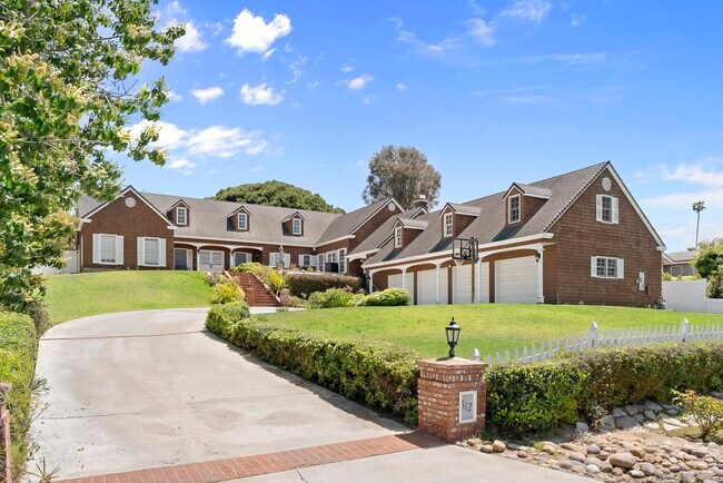 Primary Photo - 512 S Granados Ave