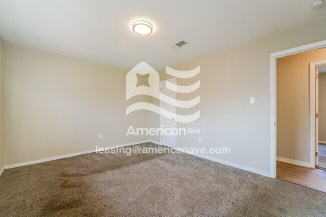 Building Photo - 2636 Revere St