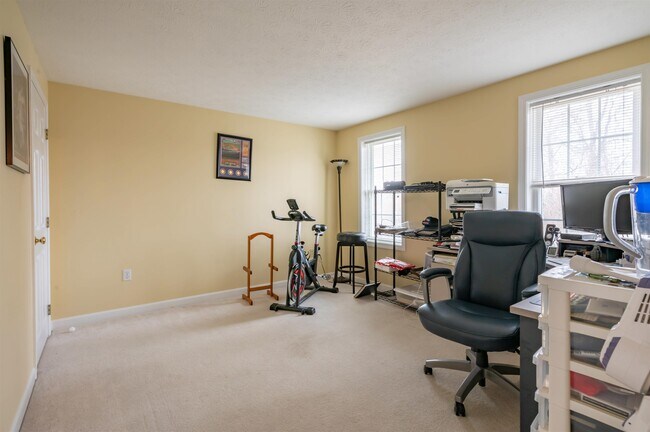 Building Photo - 4 Myopia Ln