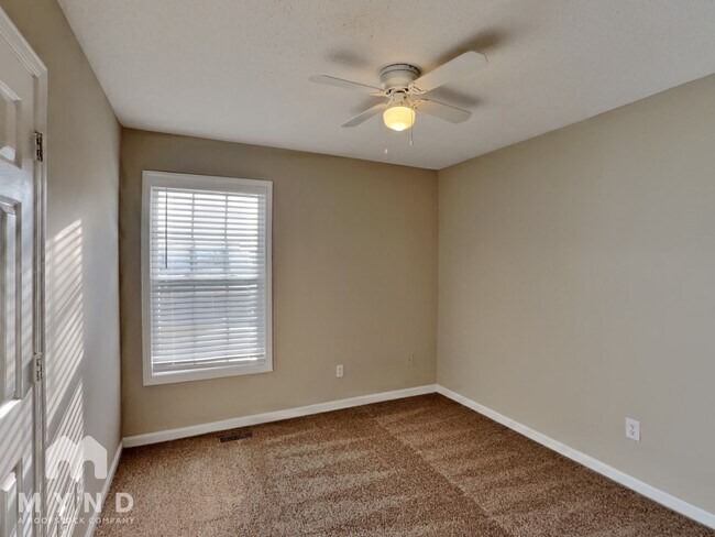 Building Photo - 107 Huntington Ct