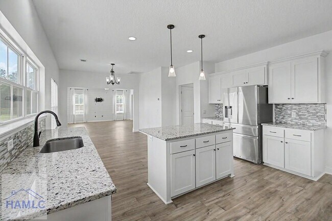 Building Photo - 206 Farnsworth Trl