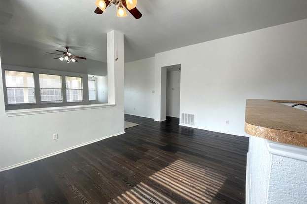 Building Photo - 5112 Bald Cypress Ln