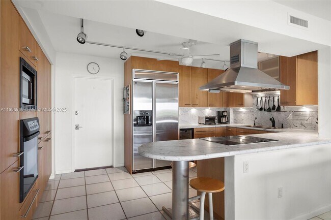 Building Photo - 155 Ocean Ln Dr