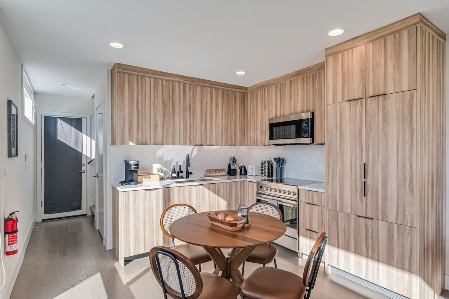 Building Photo - 4205 Evanston Ave N