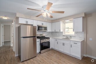 Interior Photo - 6946 W 65th St