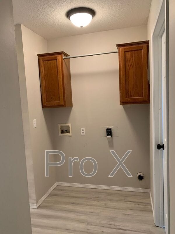 Building Photo - 3802 College View Dr