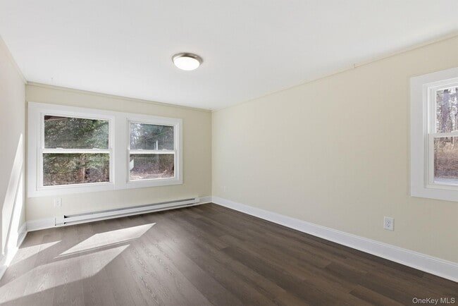 Building Photo - 288 Pine Hill Rd