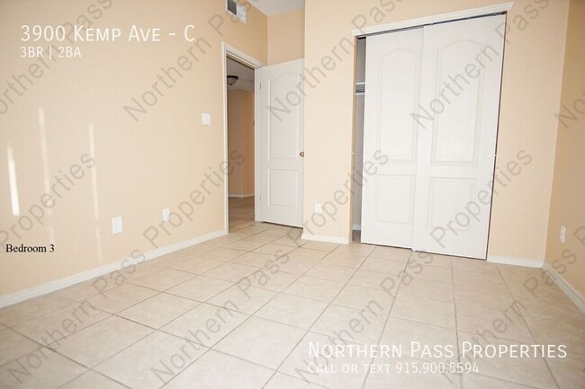 Building Photo - 3 Bedroom Apt Close to Fort Bliss!