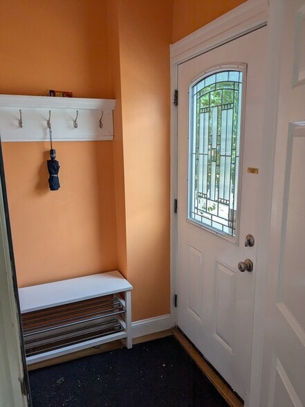 Front entryway - 8 Cedar Street
